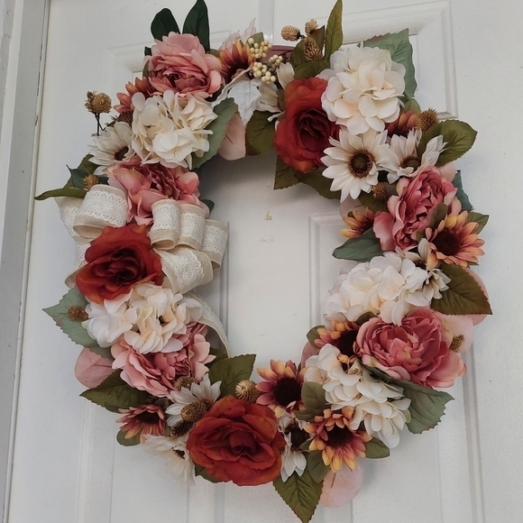 HANDMADE fall or everyday wreath indoor or outdoor home decor - Picture 7 of 9